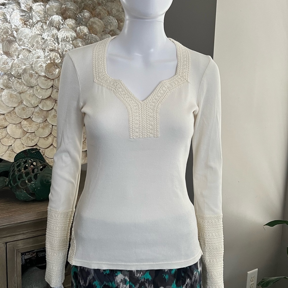 Prana Top with Crochet‎ small